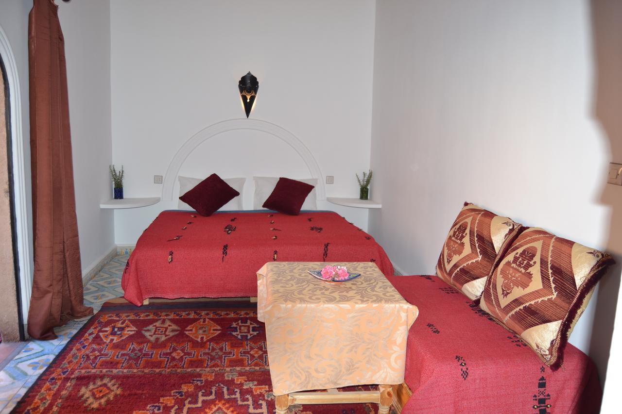 Auberge Tissadrine Akhendachou n'Ait Ouffi Exterior foto