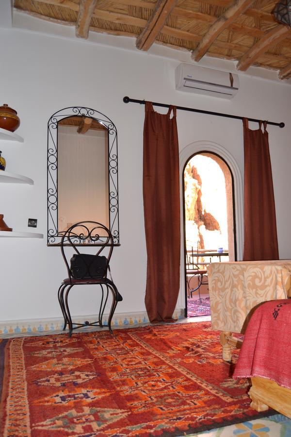 Auberge Tissadrine Akhendachou n'Ait Ouffi Exterior foto